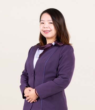 專員 / ​​​​​​​陳馨怡 Pauline Chen